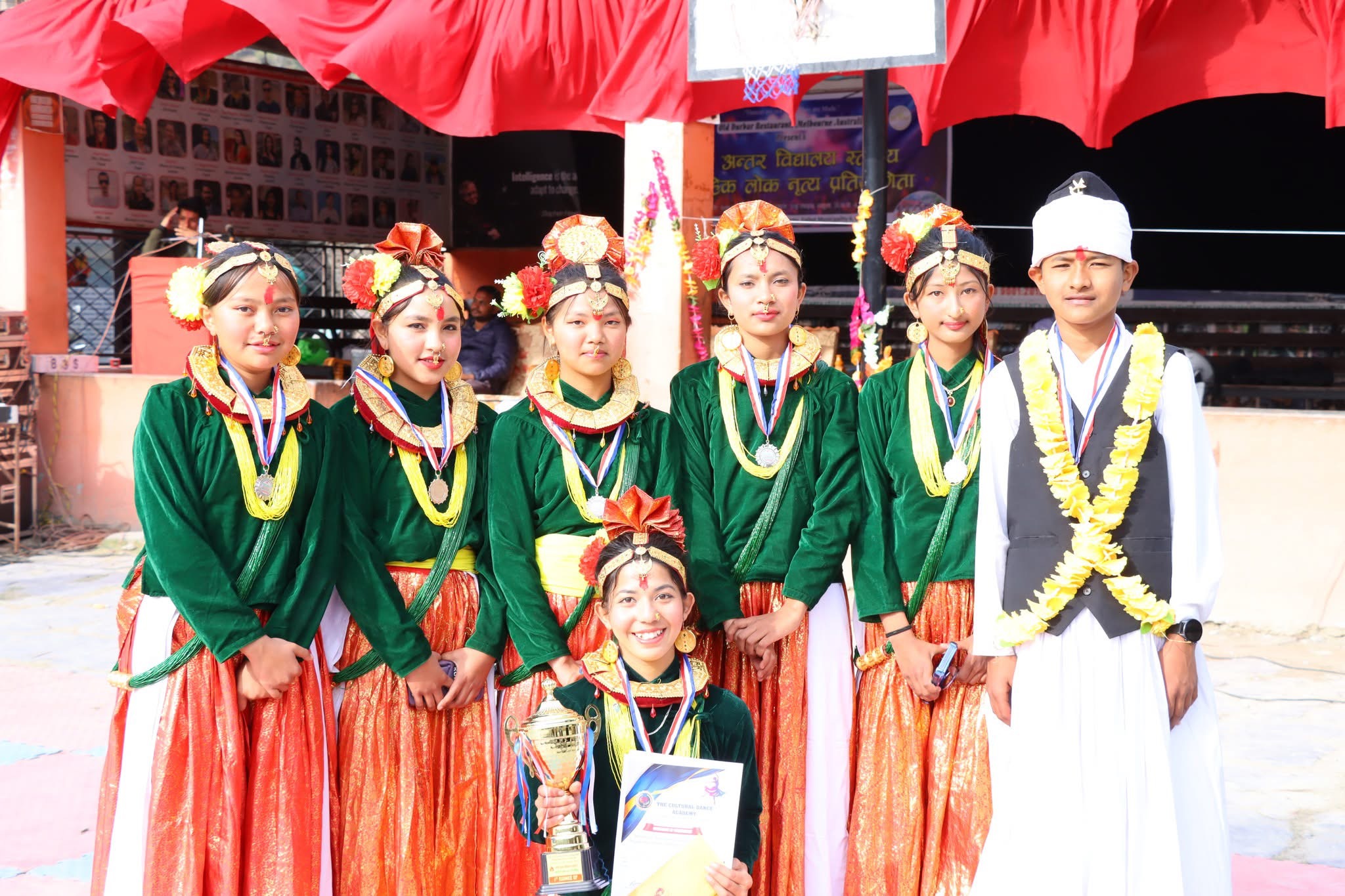 दोस्रो अन्तर विद्यालय स्तरिय सामुहिक लोक नृत्य प्रतियोगितामा नव प्रभात स्कुल उप-विजेता